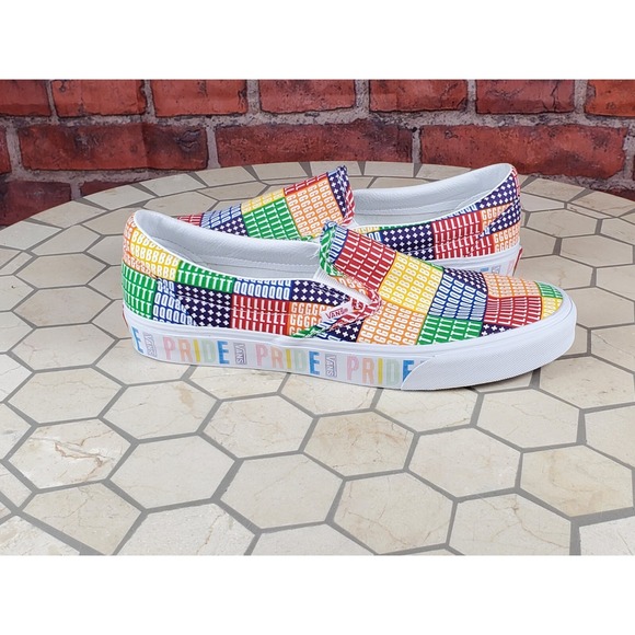 New Adult Men Vans X‎ Pride Month Parade Slip-On Sneaker Mens Size 11.5 Rainbow - Picture 2 of 8